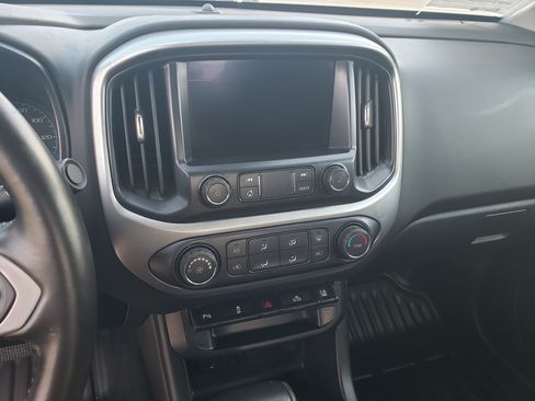 Used 2021 Chevrolet Colorado LT image 11