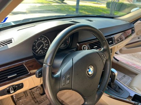 Used 2011 BMW 328i Sedan RWD image 30
