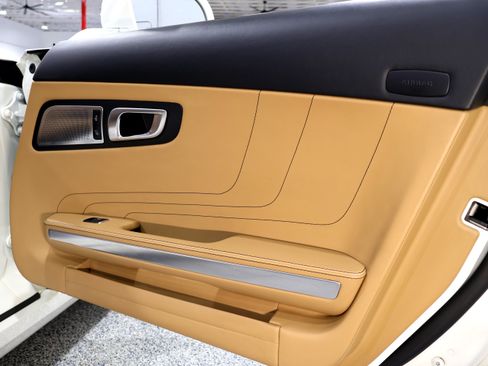 Used 2012 Mercedes-Benz SLS AMG image 29