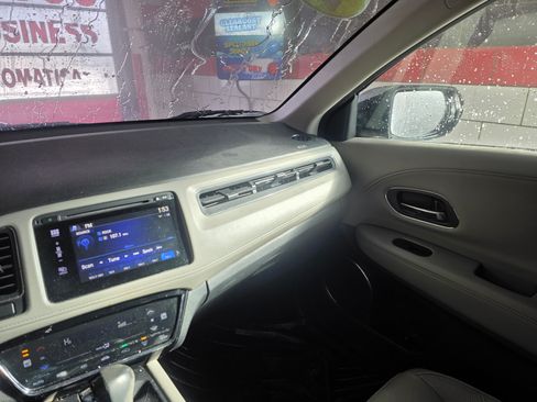 Used 2016 Honda HR-V EX-L image 36