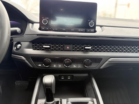 Used 2023 Honda Accord EX image 19