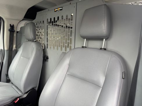 Used 2018 Ford Transit 250 image 14