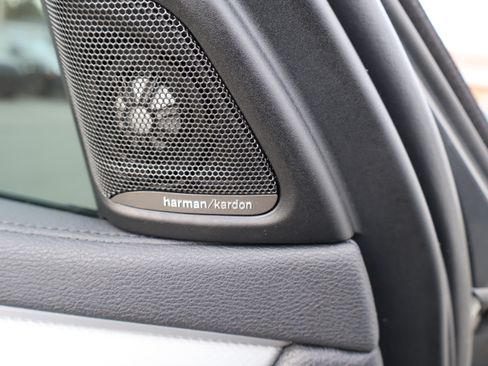 Used 2018 BMW X6 xDrive35i w/ M-Sport Package image 24