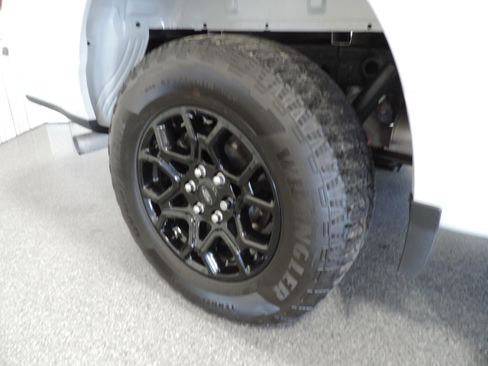 Used 2024 Ford F150 XLT AWD/4WD image 15