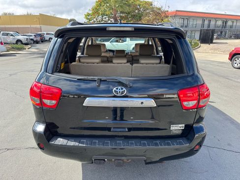 Used 2011 Toyota Sequoia Limited image 7