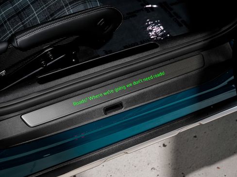 Used 2024 Porsche 911 Dakar image 17