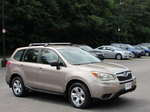 Used 2014 Subaru Forester 2.5i AWD/4WD image 13