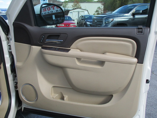 Used 2012 GMC Yukon AWD Denali image 33