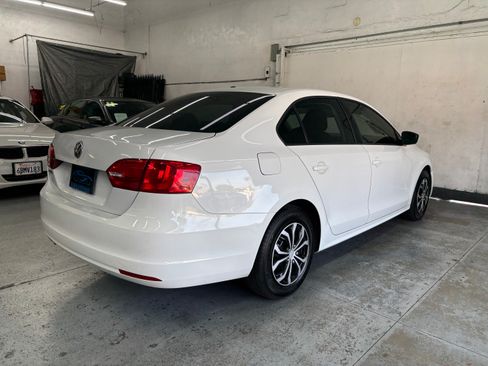 Used 2014 Volkswagen Jetta S image 5