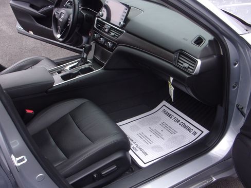 Used 2022 Honda Accord EX-L image 28