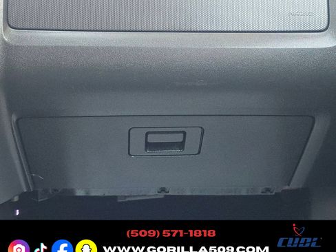 Used 2011 Ford Escape 4WD Limited image 12