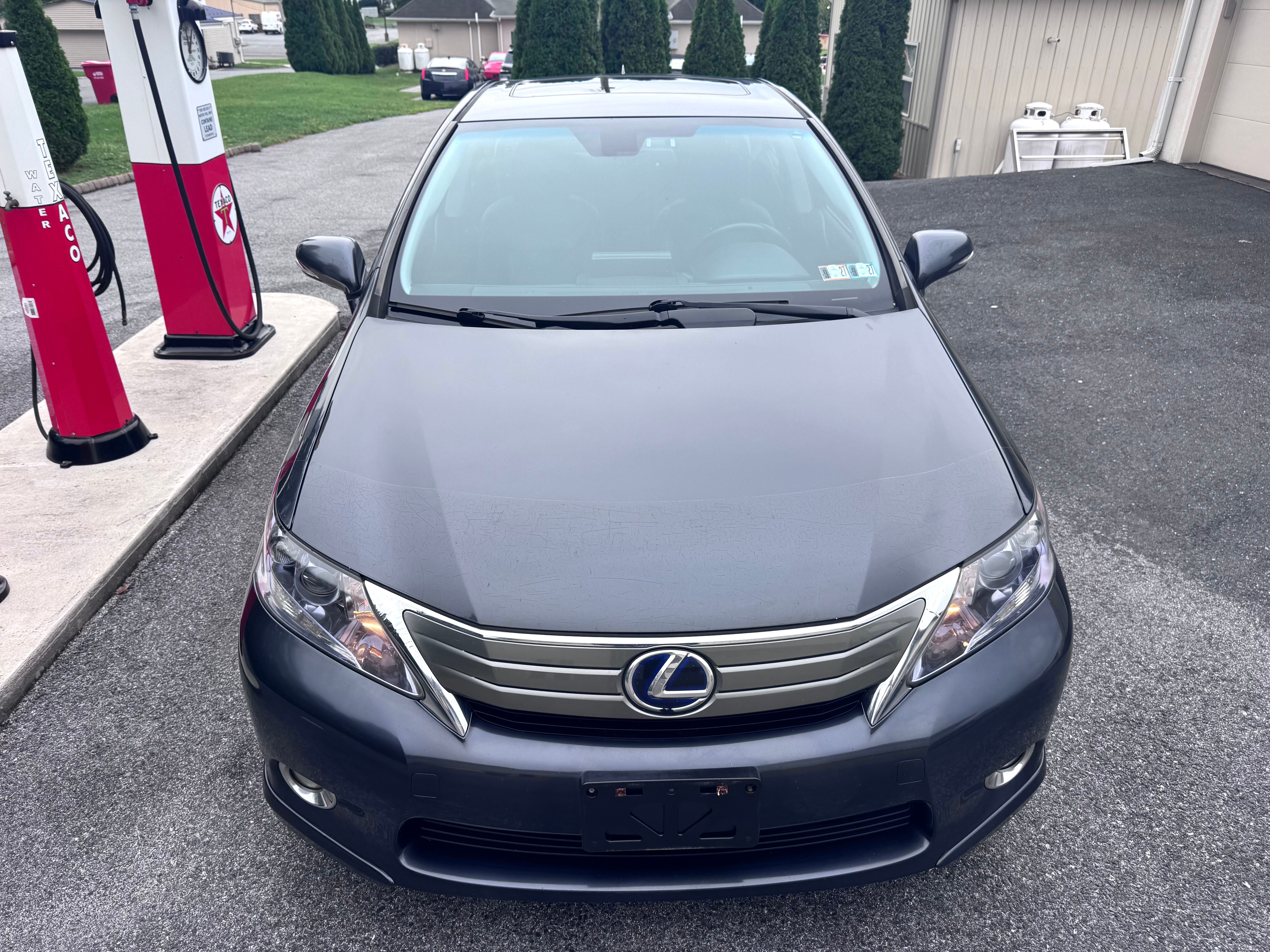 Used 2010 Lexus HS 250h Premium FWD image 2