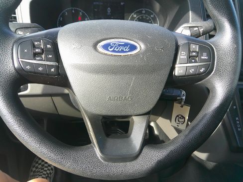 Used 2024 Ford Transit 250 XL image 10