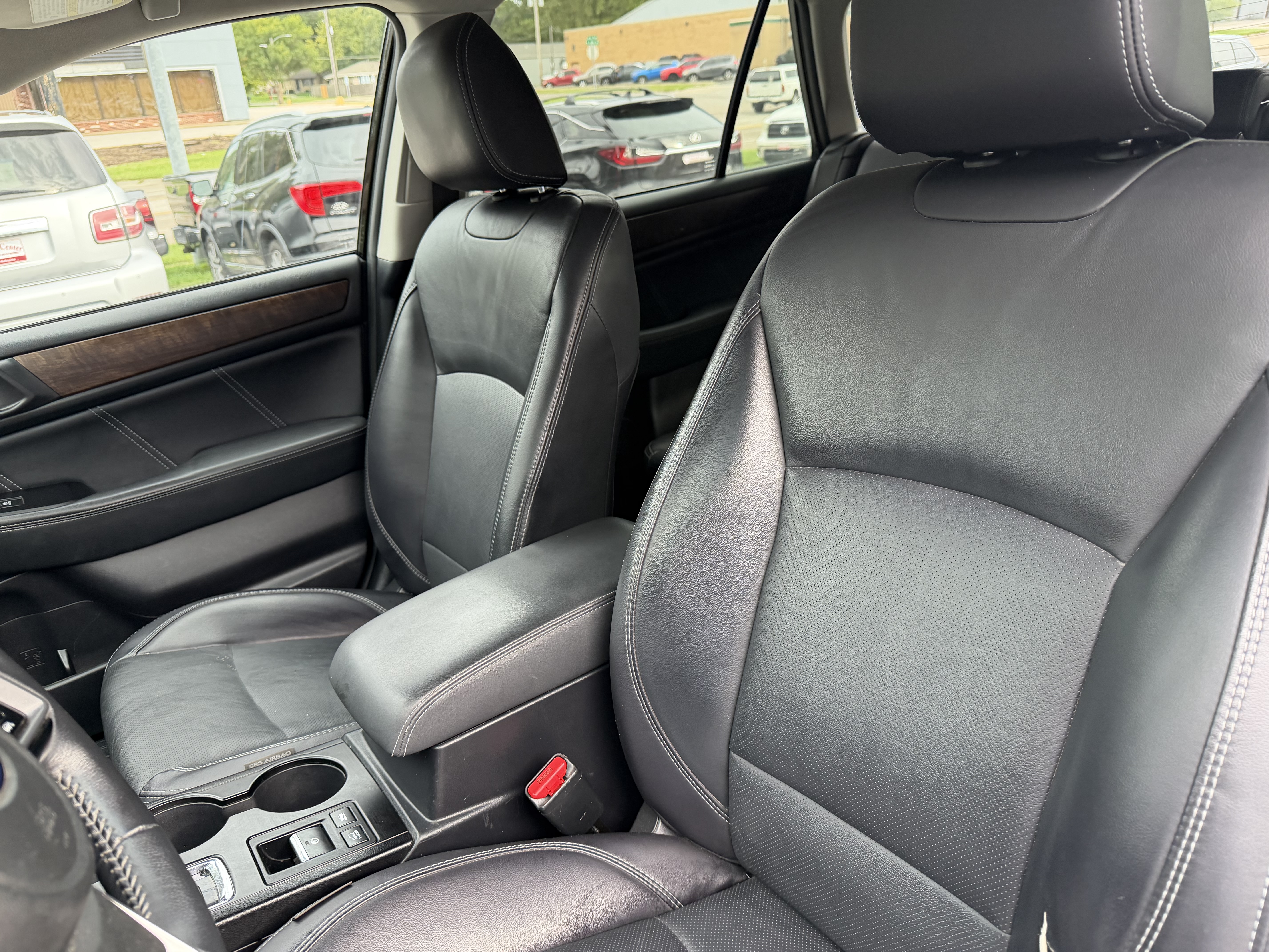 Used 2018 Subaru Outback 2.5i Limited AWD/4WD image 12