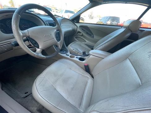 Used 2004 Ford Mustang image 12