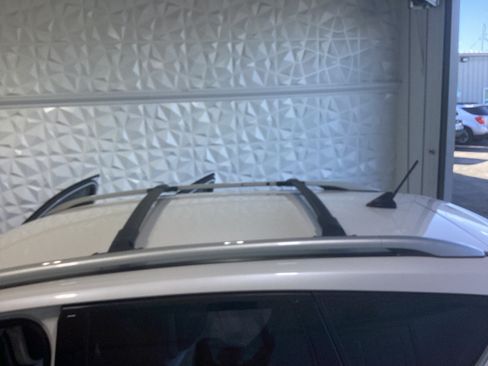 Used 2018 Ford Escape Titanium image 10