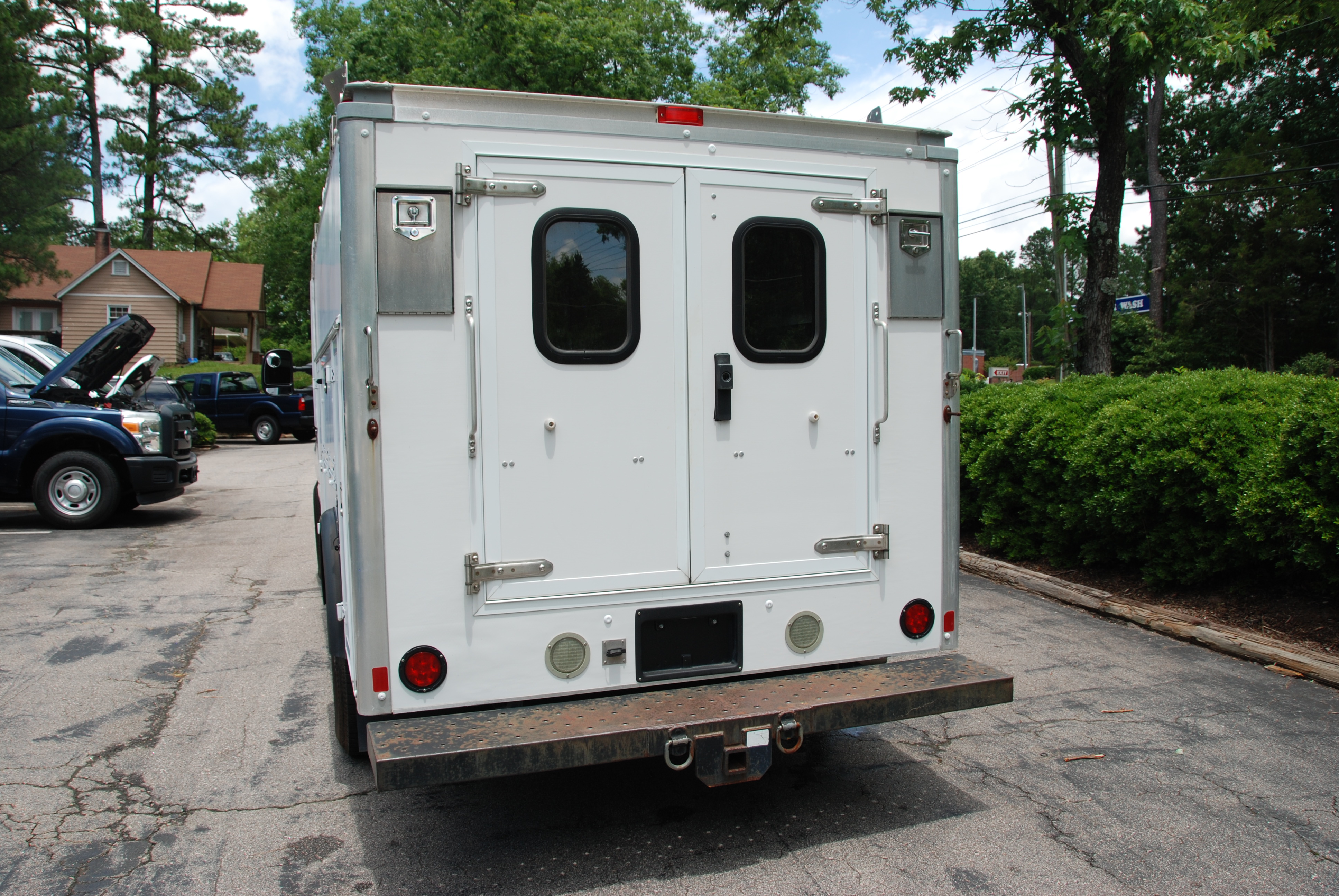 Used 2015 Ford E-350 and Econoline 350 Super Duty RWD image 10