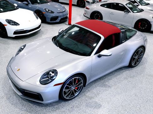 Used 2021 Porsche 911 Targa 4S AWD/4WD image 8
