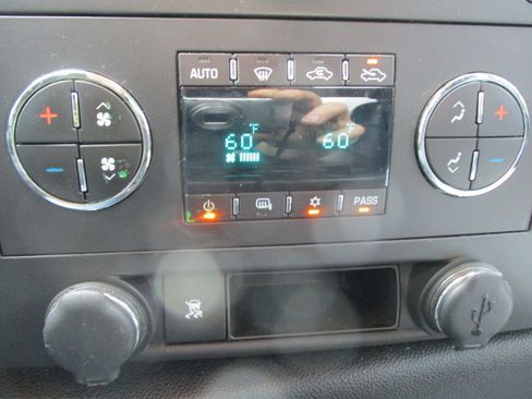 Used 2011 Chevrolet Silverado 1500 LT Z71 AWD/4WD image 42