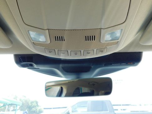 Used 2022 Lincoln Nautilus FWD image 19