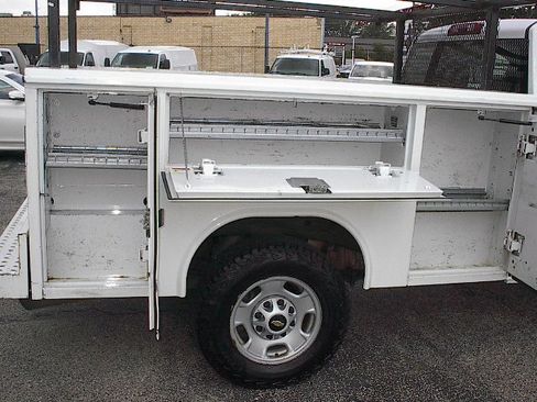 Used 2020 Chevrolet Silverado 2500 W/T RWD image 5