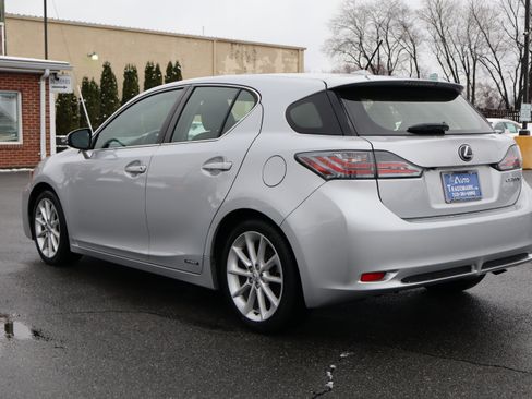 Used 2013 Lexus CT 200h Premium image 6