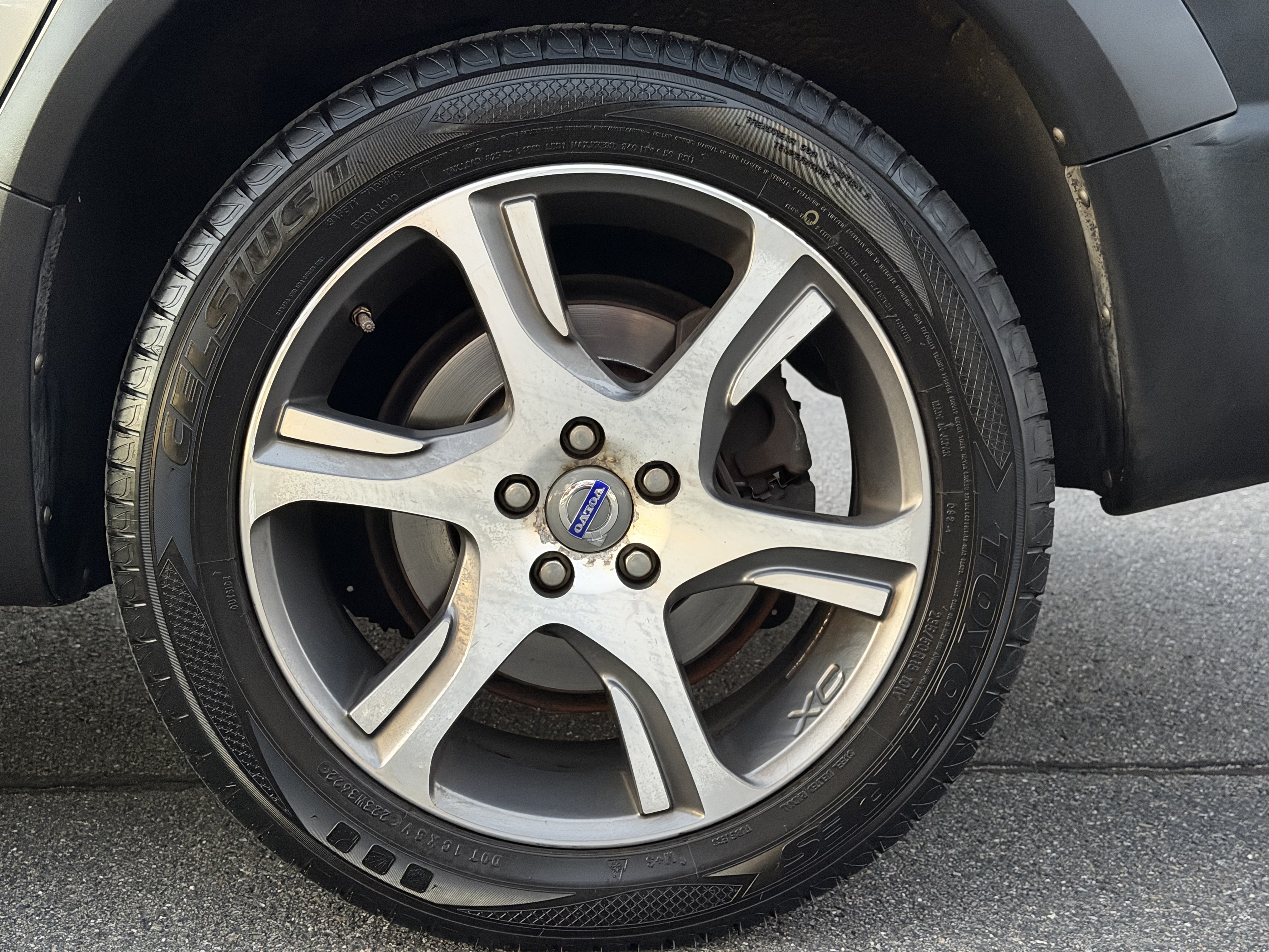Used 2013 Volvo XC70 T6 AWD image 24