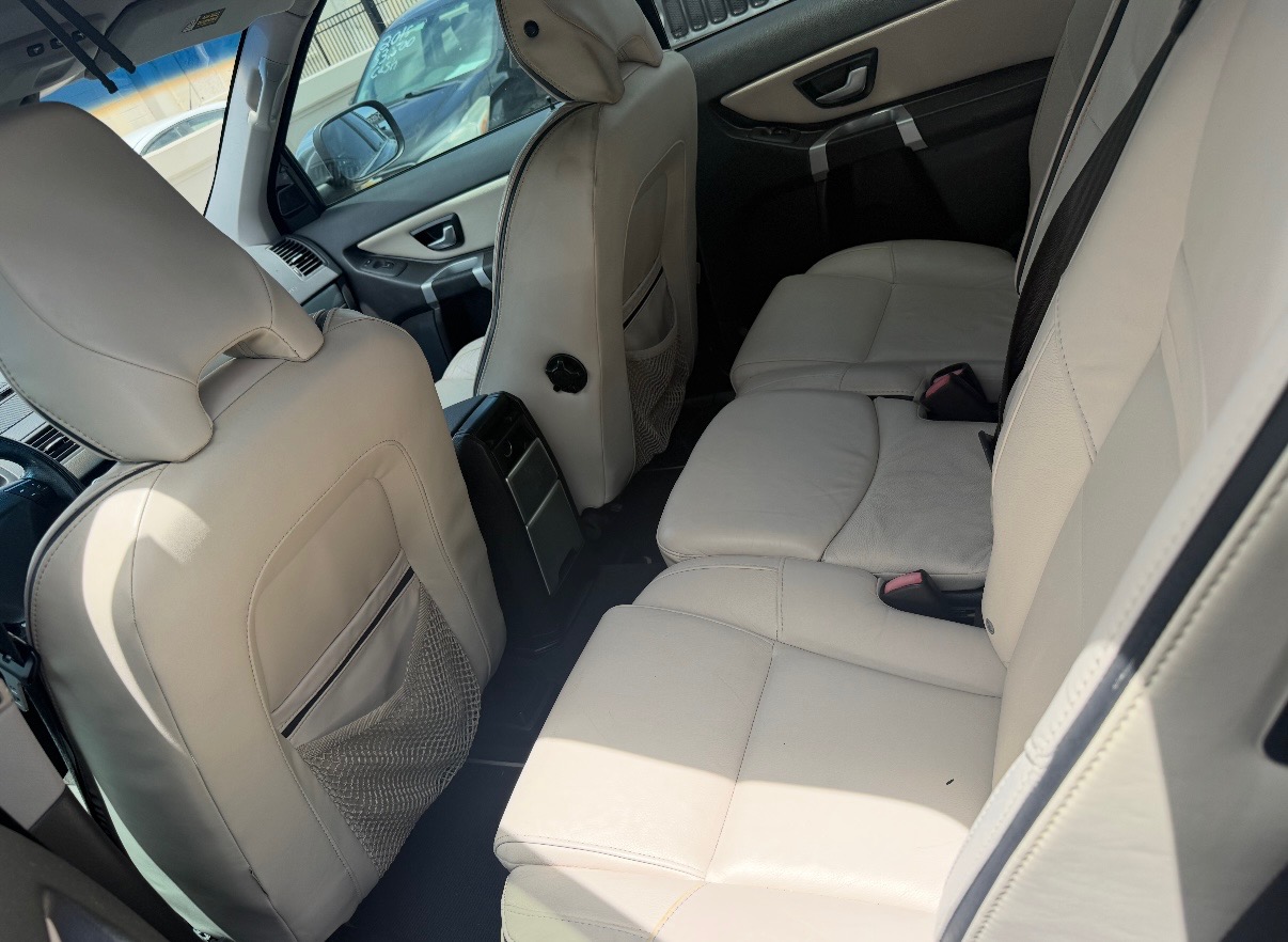 Used 2011 Volvo XC90 2WD 3.2 R-Design image 7