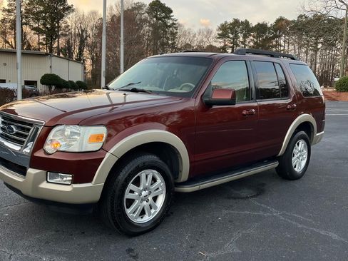 Used 2009 Ford Explorer Eddie Bauer image 2