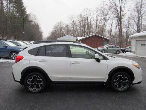 Used 2014 Subaru XV Crosstrek 2.0i Premium image 11