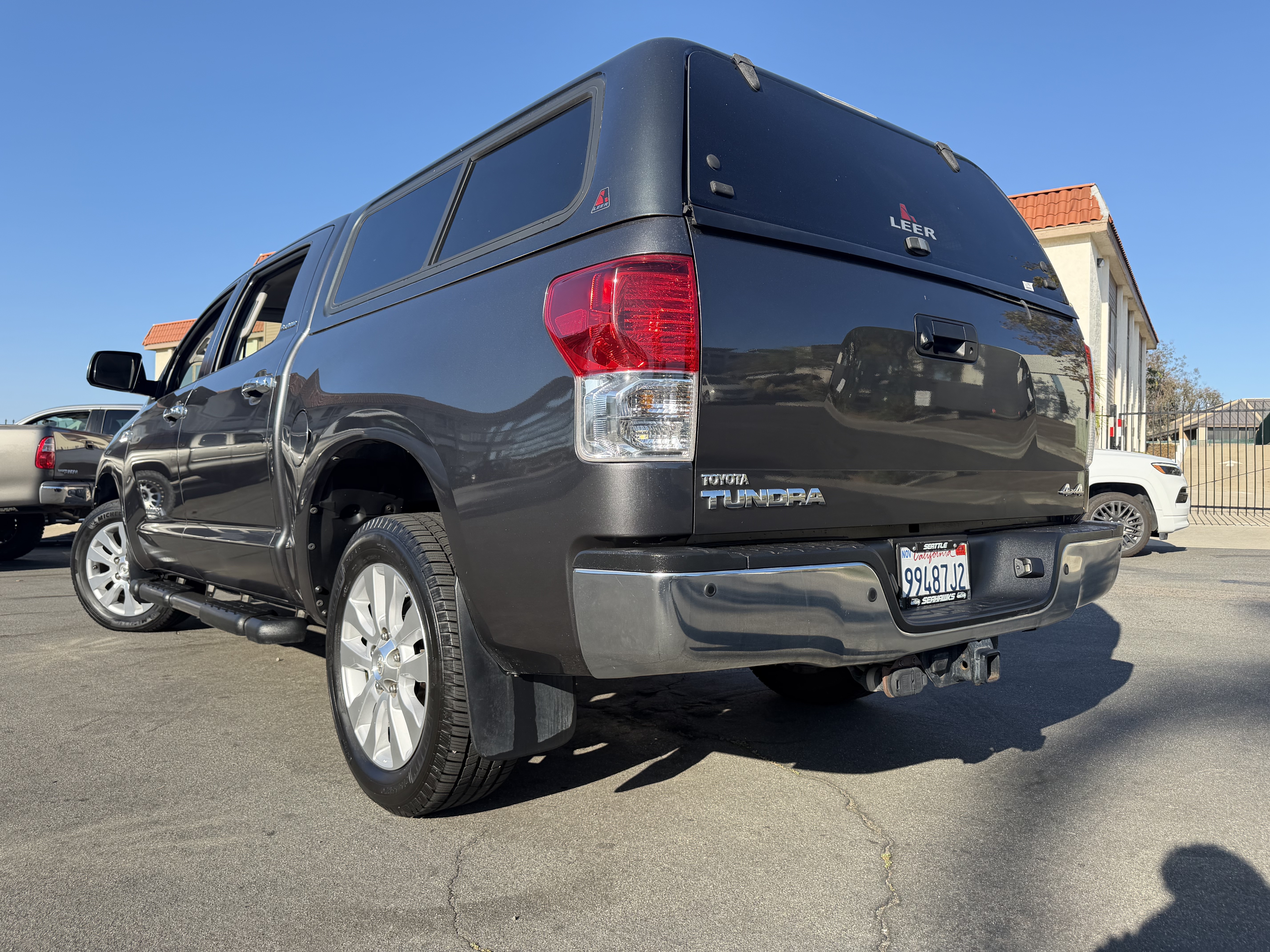 Used 2013 Toyota Tundra 4x4 CrewMax Platinum image 7