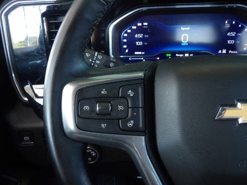 Used 2024 Chevrolet Silverado 1500 4x4 Crew Cab LT image 24