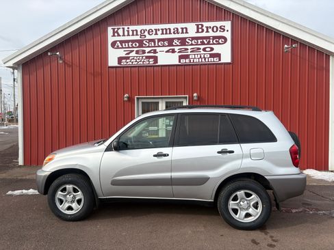 Used 2005 Toyota RAV4 image 1