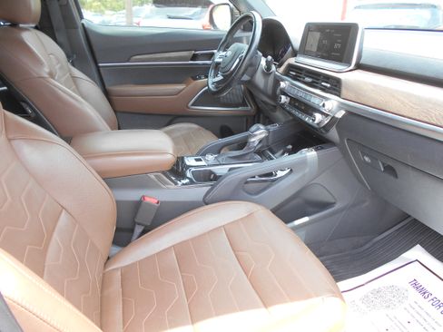 Used 2020 Kia Telluride AWD SX image 11