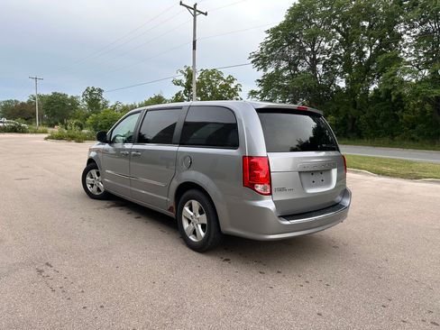 Used 2013 Dodge Grand Caravan SE Minivan 4D FWD image 5