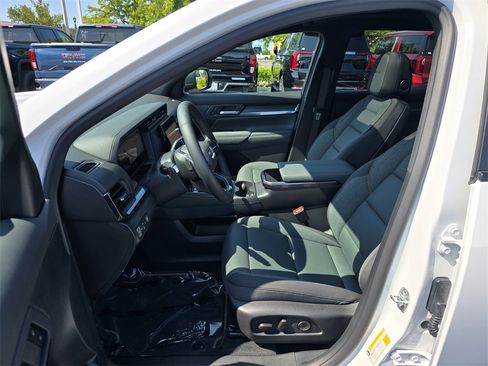 New 2026 GMC Terrain AT4 image 13