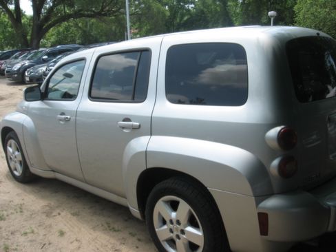 Used 2010 Chevrolet HHR LT w/ 1LT FWD image 6
