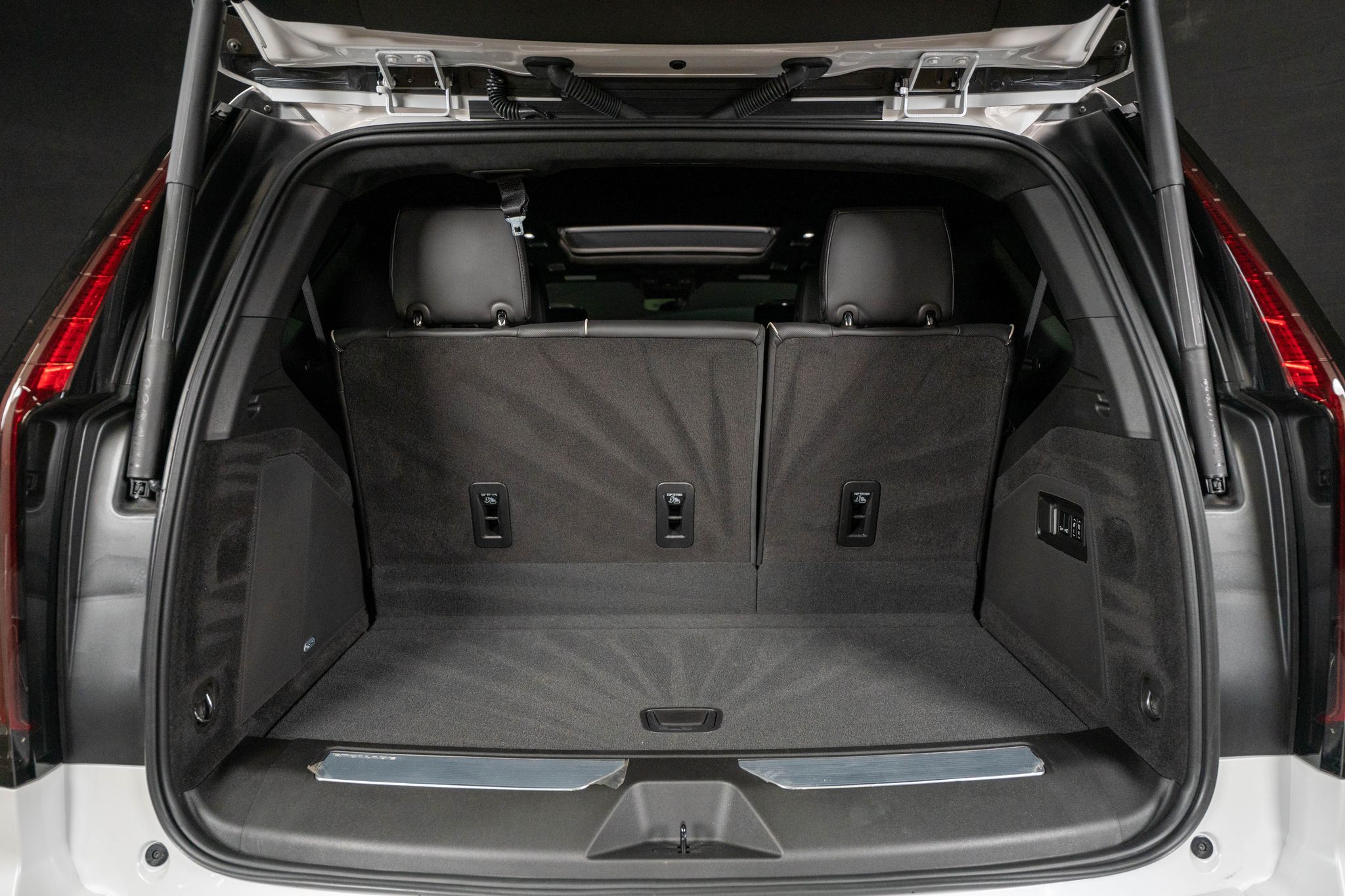 Used 2023 Cadillac Escalade V AWD/4WD image 27