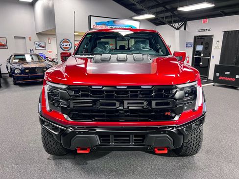 Used 2025 Ford F150 Raptor R image 5