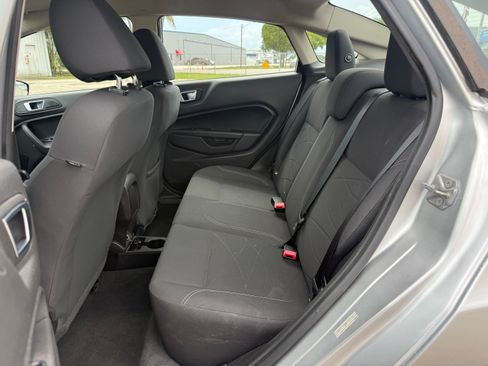 Used 2014 Ford Fiesta SE FWD image 17