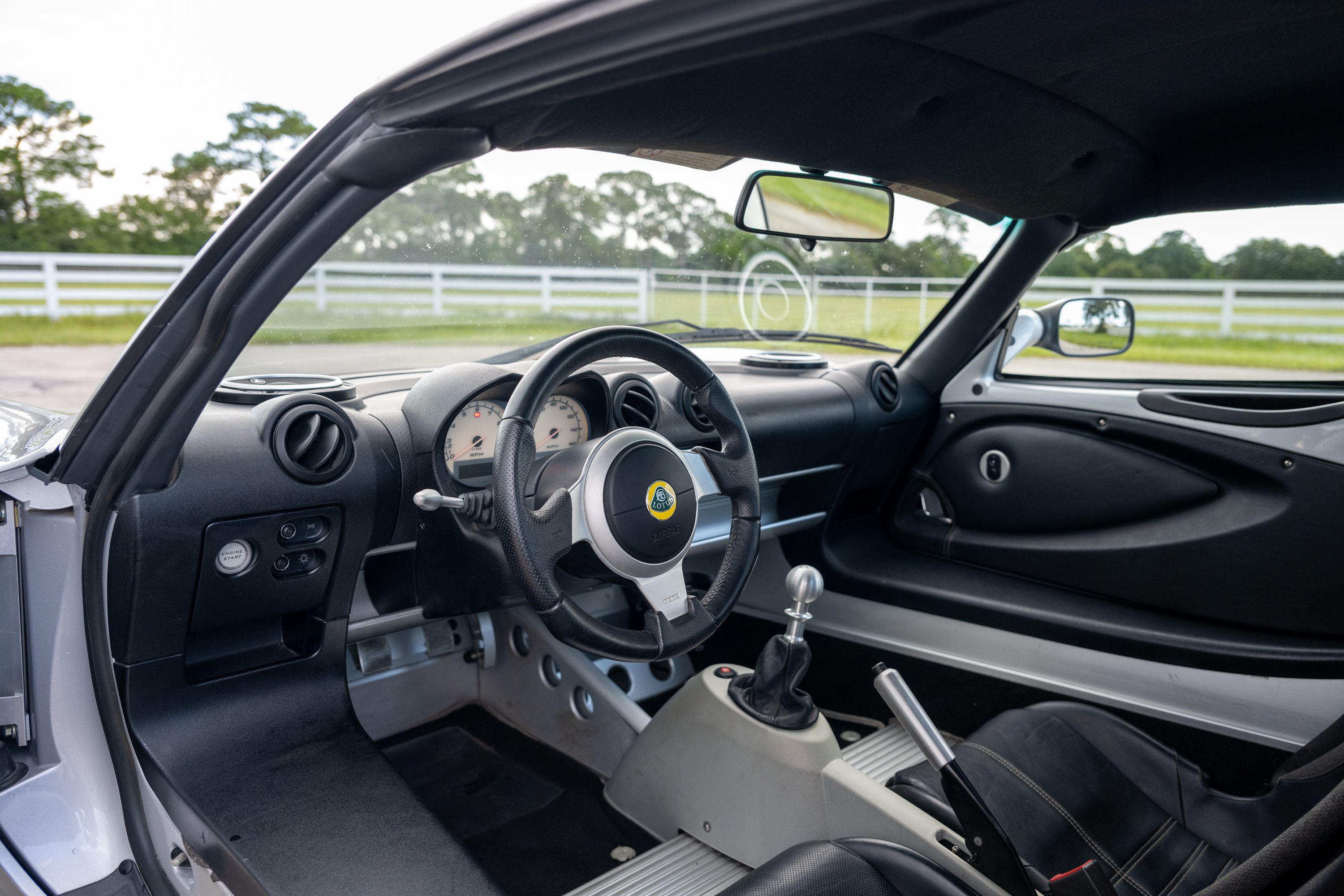 Used 2005 Lotus Elise w/ Touring Package RWD image 18