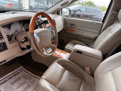 Used 2008 Chrysler Aspen AWD Limited image 7