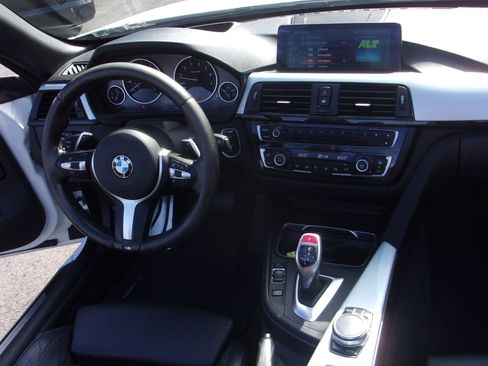 Used 2017 BMW 430i xDrive Convertible AWD/4WD image 26