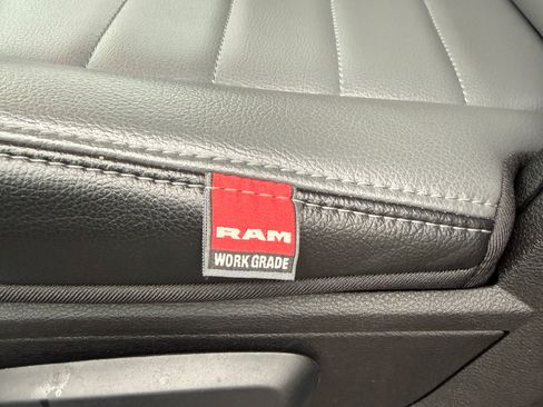 Used 2024 RAM 1500 4x4 Crew Cab Classic Tradesman image 19
