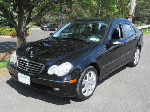 Used 2003 Mercedes-Benz C 230 image 1