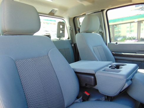 Used 2014 Ford F350 4x4 SuperCab DRW Super Duty image 22