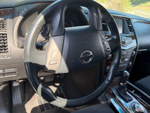 Used 2017 Nissan Armada image 17