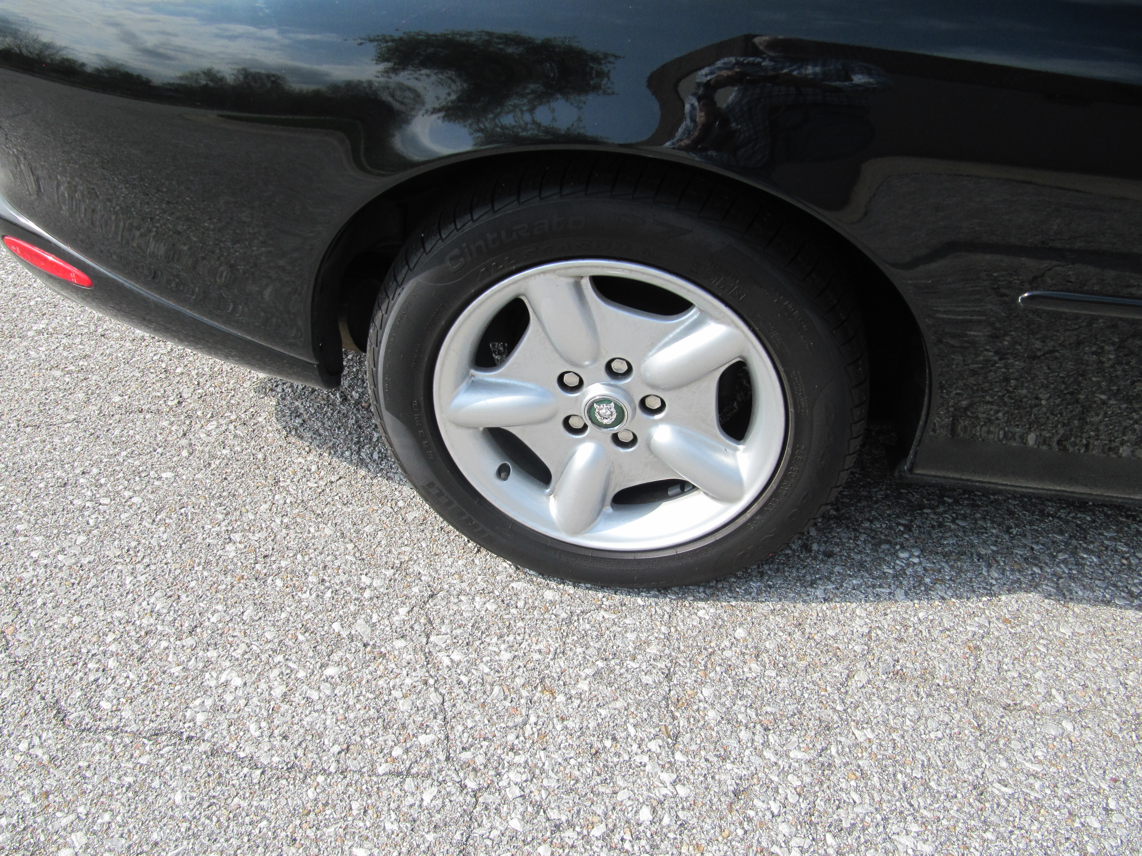 Used 1999 Jaguar XK8 RWD image 12