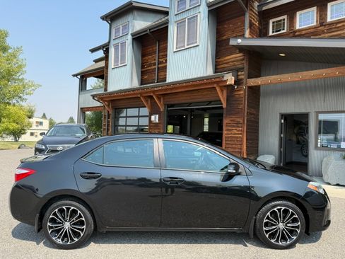 Used 2016 Toyota Corolla S Plus FWD image 6