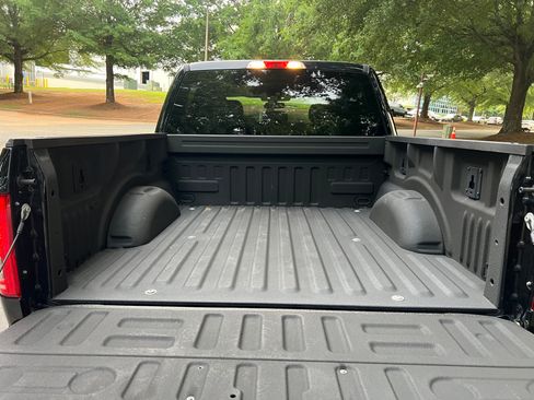 Used 2017 Ford F150 FX4 image 8